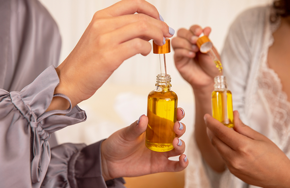 do hair growth oils work,hair growth oil ingredients that work,hair oil for scalp stimulation,private label hair growth oil manufacturer,effective hair growth oil for salons,hodm hair oil formulation,distribute hair growth oil brand,hair oil,hair care
