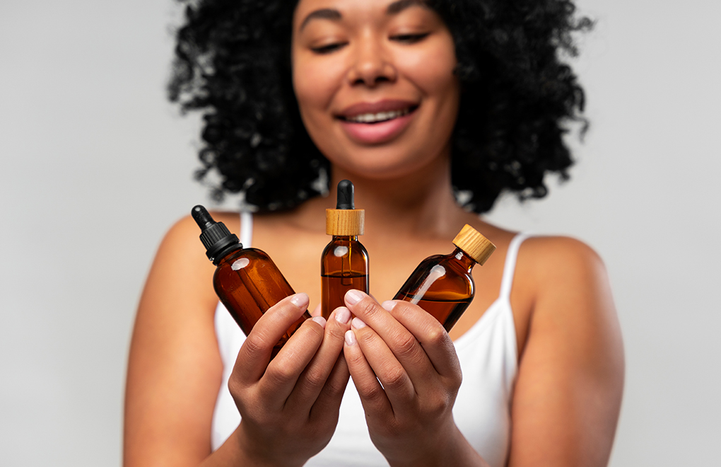 global hair oil market trends 2025,private label hair oil,natural hair oils,professional hair oil market,distributor hair care solutions,hair oil,hair care