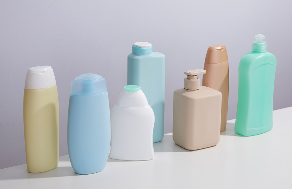 choose custom shampoo manufacturer,us vs asia shampoo manufacturing,custom shampoo oem odm,shampoo manufacturing comparison,custom shampoo production partners,oem shampoo factory differences,private label shampoo manufacturing,custom shampoo,private label shampoo