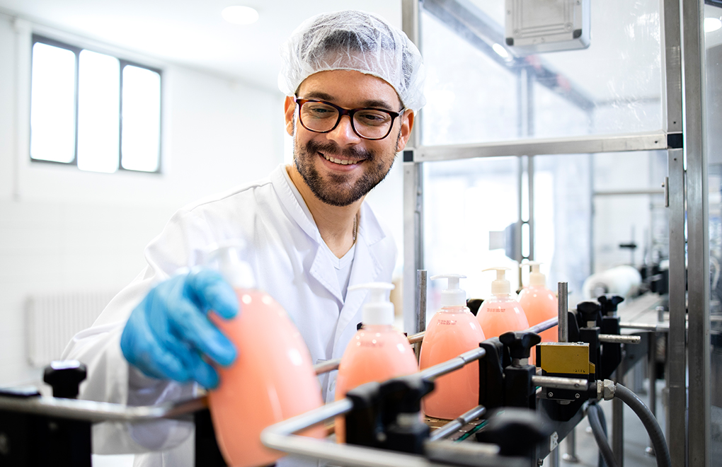 custom shampoo manufacturing,custom shampoo oem odm,custom shampoo formulation,private label vs custom shampoo,custom shampoo manufacturer,shampoo manufacturing process,custom shampoo cost moq lead time,private label shampoo